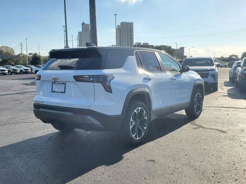 New 2026 Chevrolet Equinox LT w/ Convenience Package II image 2