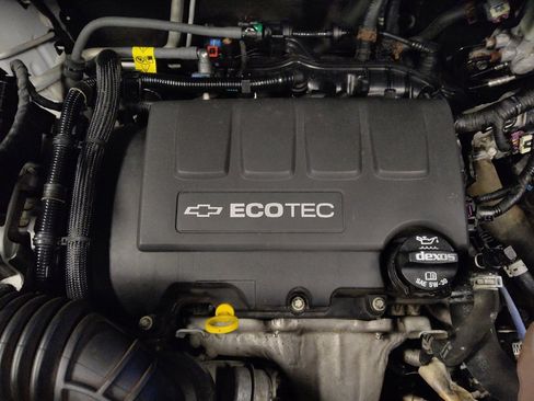 Used 2016 Chevrolet Trax LT w/ LT Convenience Package image 30