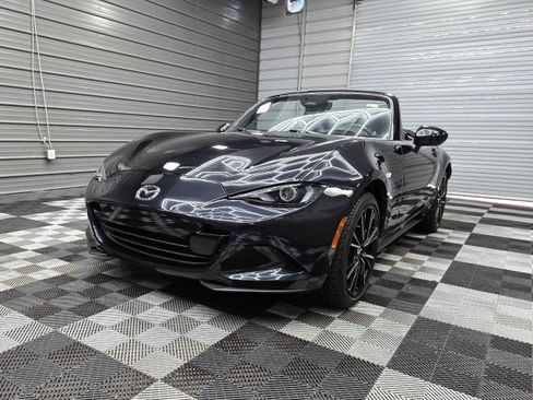 Used 2024 MAZDA MX-5 Miata Grand Touring w/ Weather Package RWD image 39
