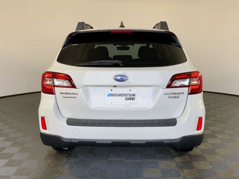 Used 2017 Subaru Outback 2.5i Premium image 8