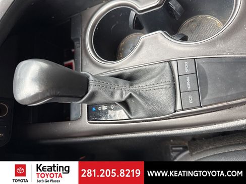 Used 2024 Toyota Camry SE image 17