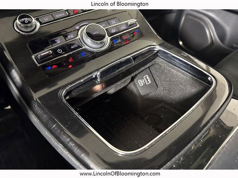 Used 2022 Lincoln Nautilus Reserve image 47