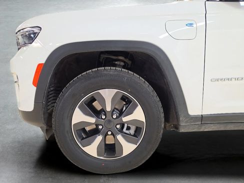Used 2024 Jeep Grand Cherokee Limited 4xe AWD/4WD image 26