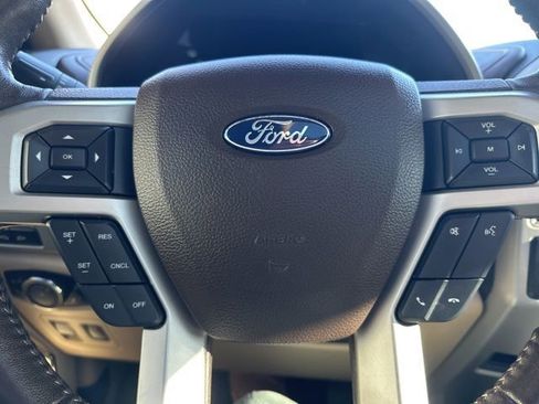 Used 2018 Ford F150 Lariat image 22