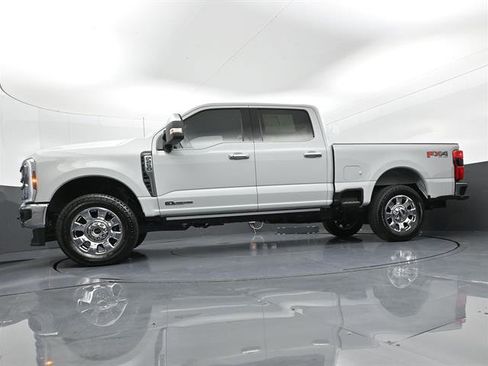 Used 2025 Ford F250 Lariat w/ Lariat Ultimate Package AWD/4WD image 33
