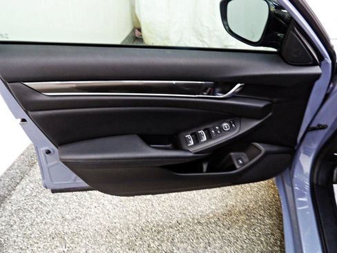 Used 2022 Honda Accord Sport image 7