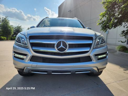 Used 2014 Mercedes-Benz GL 350 BlueTEC 4MATIC image 8