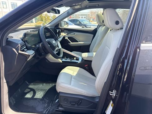Used 2025 Audi Q5 Premium Plus w/ Premium Plus AWD/4WD image 9