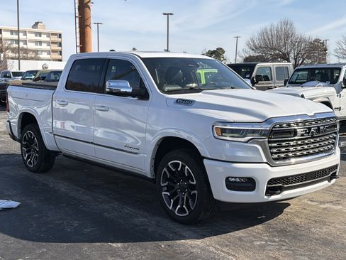 Used 2025 RAM 1500 Limited AWD/4WD image 2