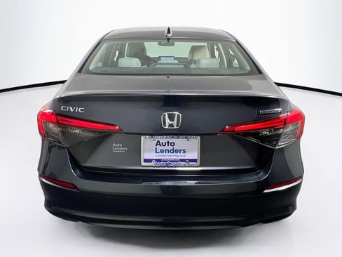 Used 2022 Honda Civic Touring image 6