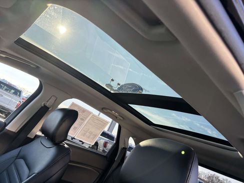 Used 2017 Ford Edge SEL w/ Equipment Group 201A image 28