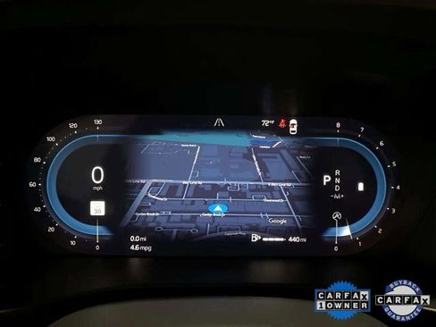 Used 2025 Volvo XC40 B5 Core image 9