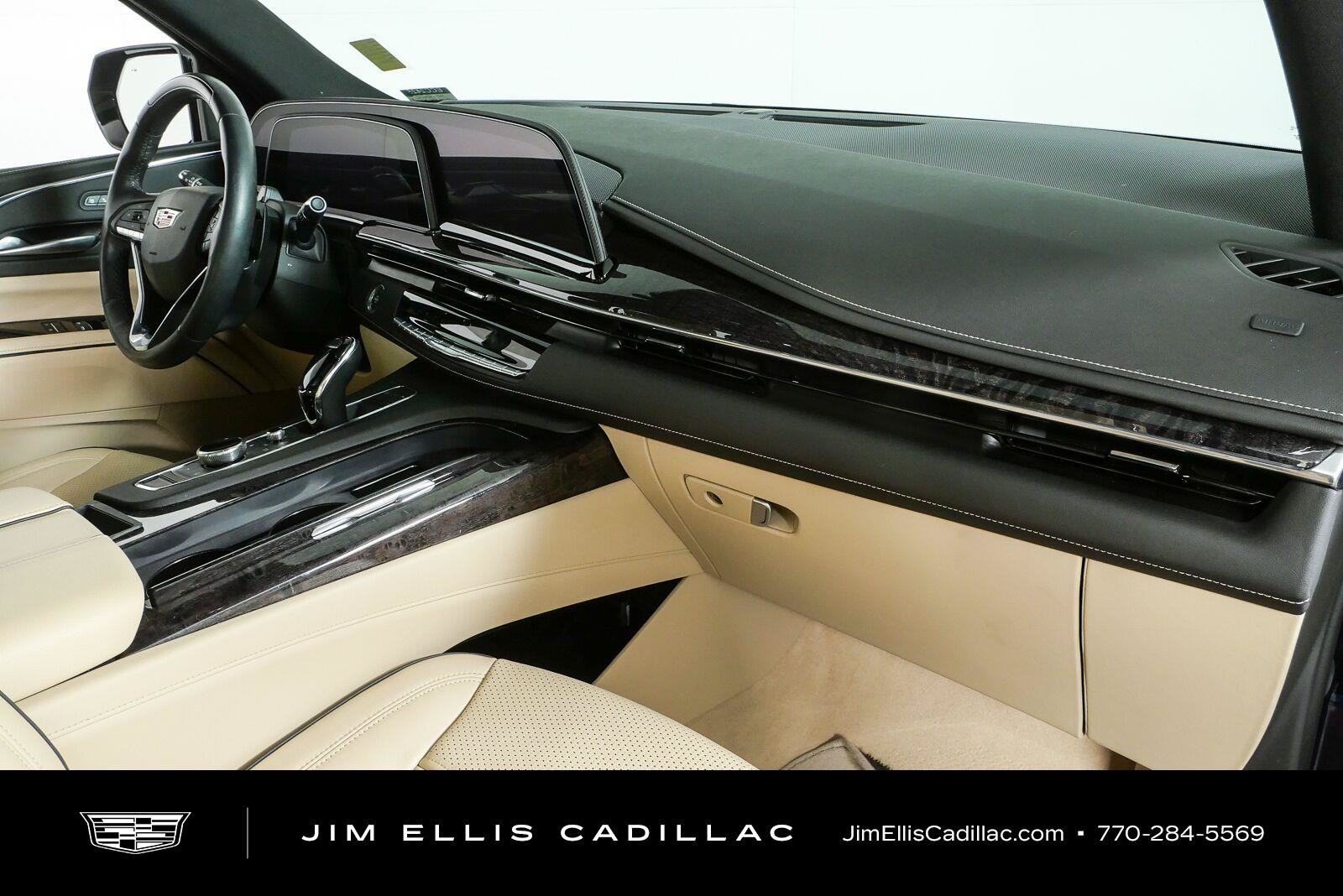 Used 2023 Cadillac Escalade Premium Luxury w/ Performance Package RWD image 25