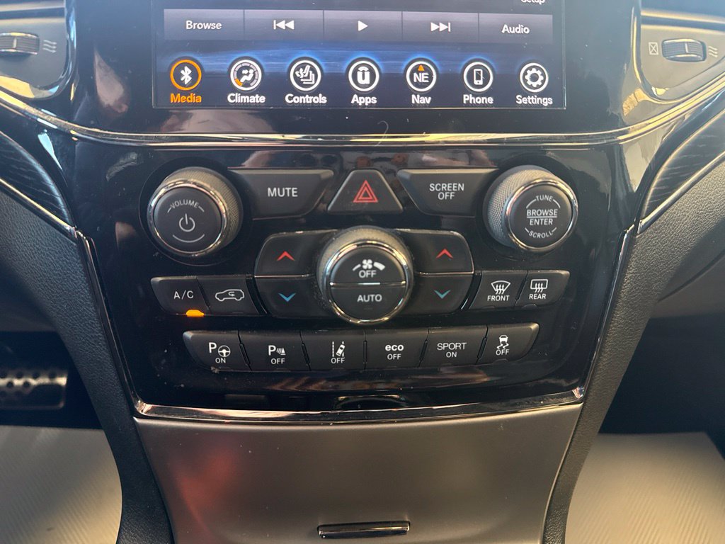 Used 2021 Jeep Grand Cherokee High Altitude AWD/4WD image 22