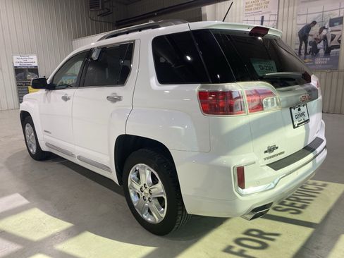 Used 2017 GMC Terrain Denali AWD/4WD image 5