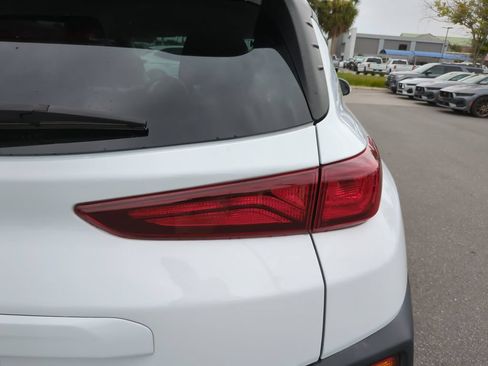 Used 2021 Hyundai Kona SEL FWD image 12