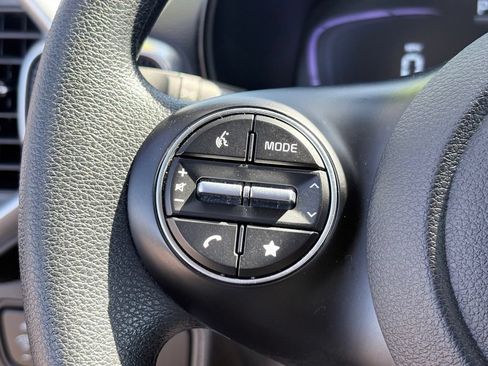 Used 2025 Kia Soul S FWD image 12