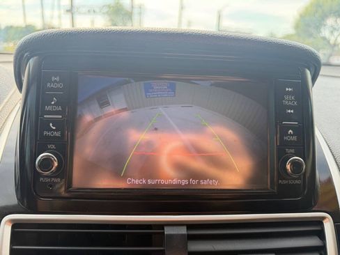 Used 2020 Mitsubishi Eclipse Cross ES FWD image 18