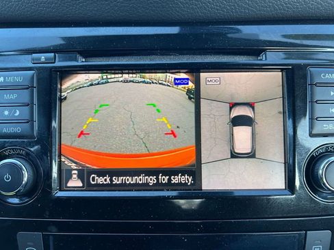 Used 2022 Nissan Rogue Sport SL w/ Premium Package image 10