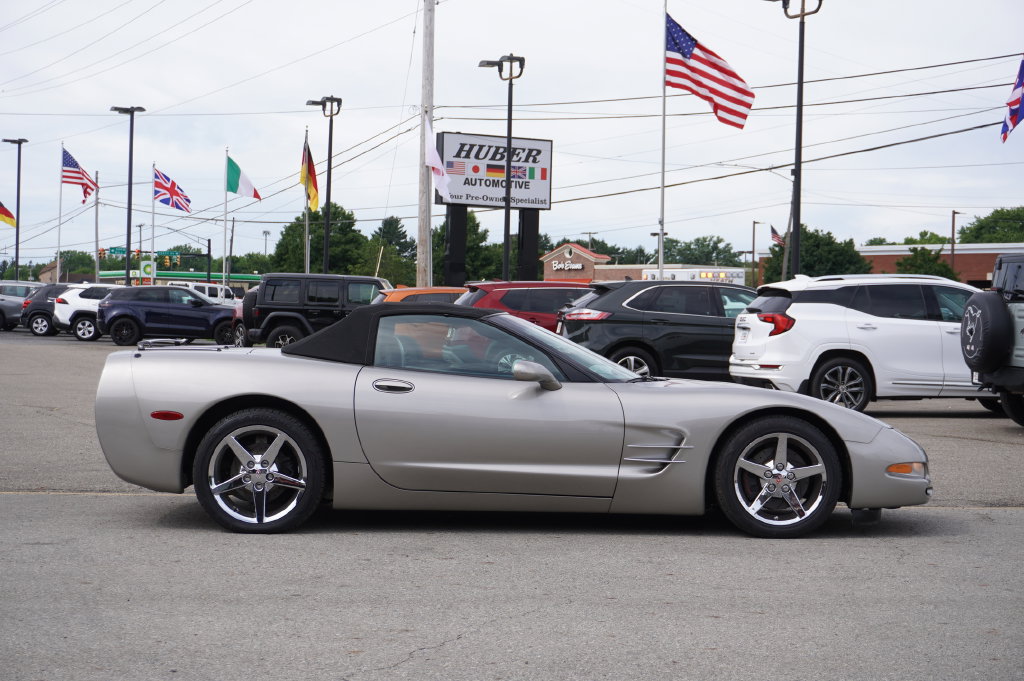 Used 2001 Chevrolet Corvette Convertible w/ Preferred Equipment Group2 RWD image 9