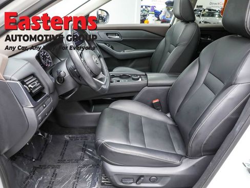 Used 2022 Nissan Rogue SL w/ SL Premium Package image 14