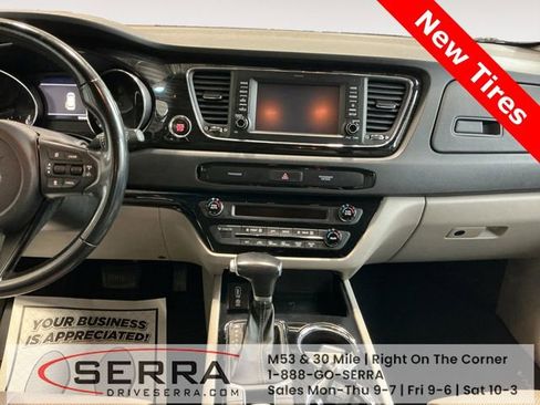 Used 2020 Kia Sedona EX w/ EX Premium Package image 9