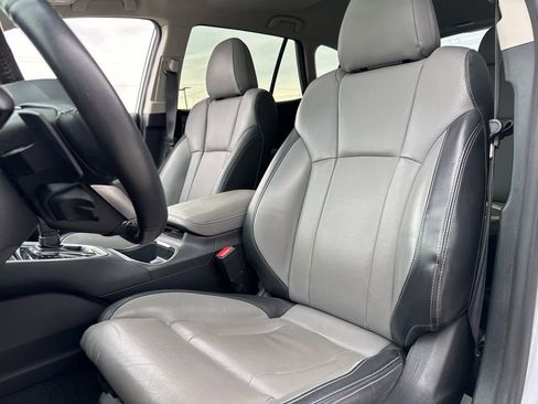 Used 2020 Subaru Outback Limited image 7