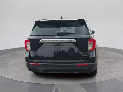 Certified 2023 Ford Explorer XLT AWD/4WD image 6