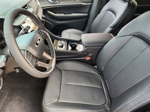 New 2026 Jeep Grand Cherokee L Limited image 8