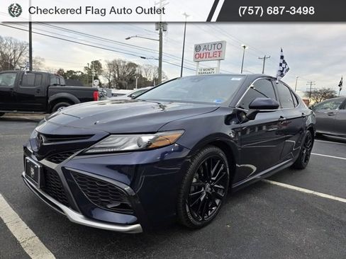 Used 2021 Toyota Camry XSE image 1