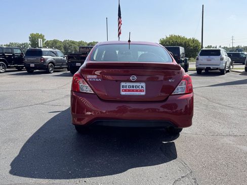 Used 2019 Nissan Versa SV FWD image 6