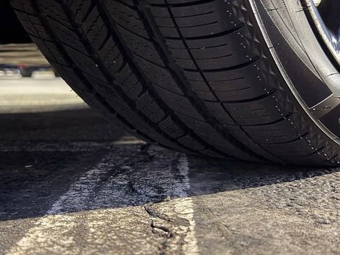 Used 2023 Toyota Camry SE image 12