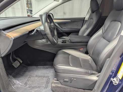 Used 2023 Tesla Model Y Long Range image 10