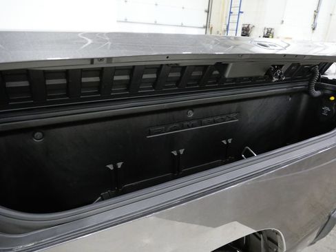 Used 2023 RAM 1500 Laramie image 25