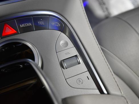 Used 2015 Mercedes-Benz S 550 4MATIC Sedan image 42