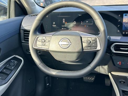 Used 2026 Nissan Sentra SL w/ Floor Mat Package FWD image 7