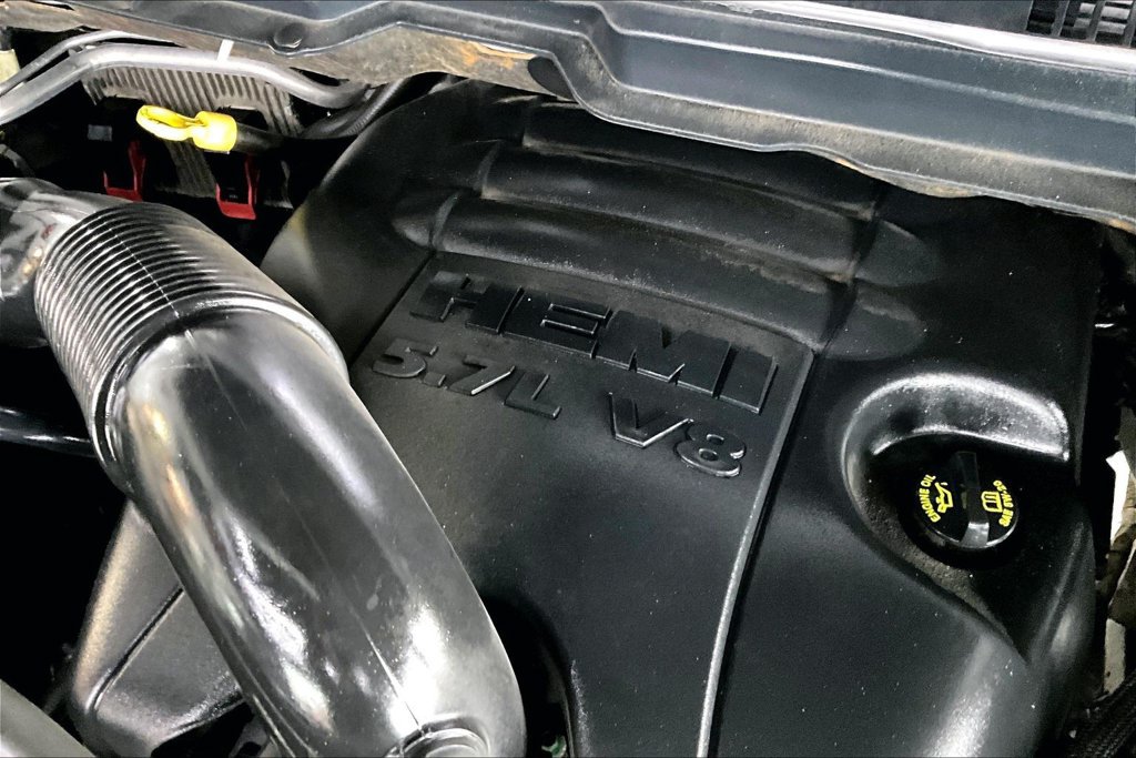 Used 2019 RAM 1500 Express w/ Wheel & Sound Group AWD/4WD image 29