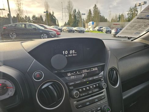 Used 2012 Honda Pilot Touring image 29