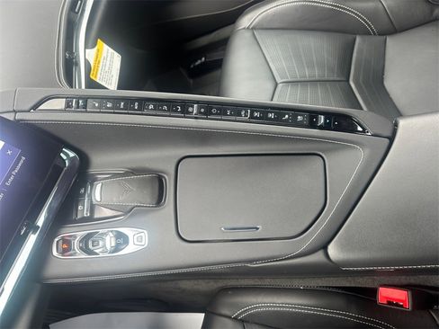 Used 2023 Chevrolet Corvette Stingray Preferred Conv w/ Stealth Interior Trim Package image 11
