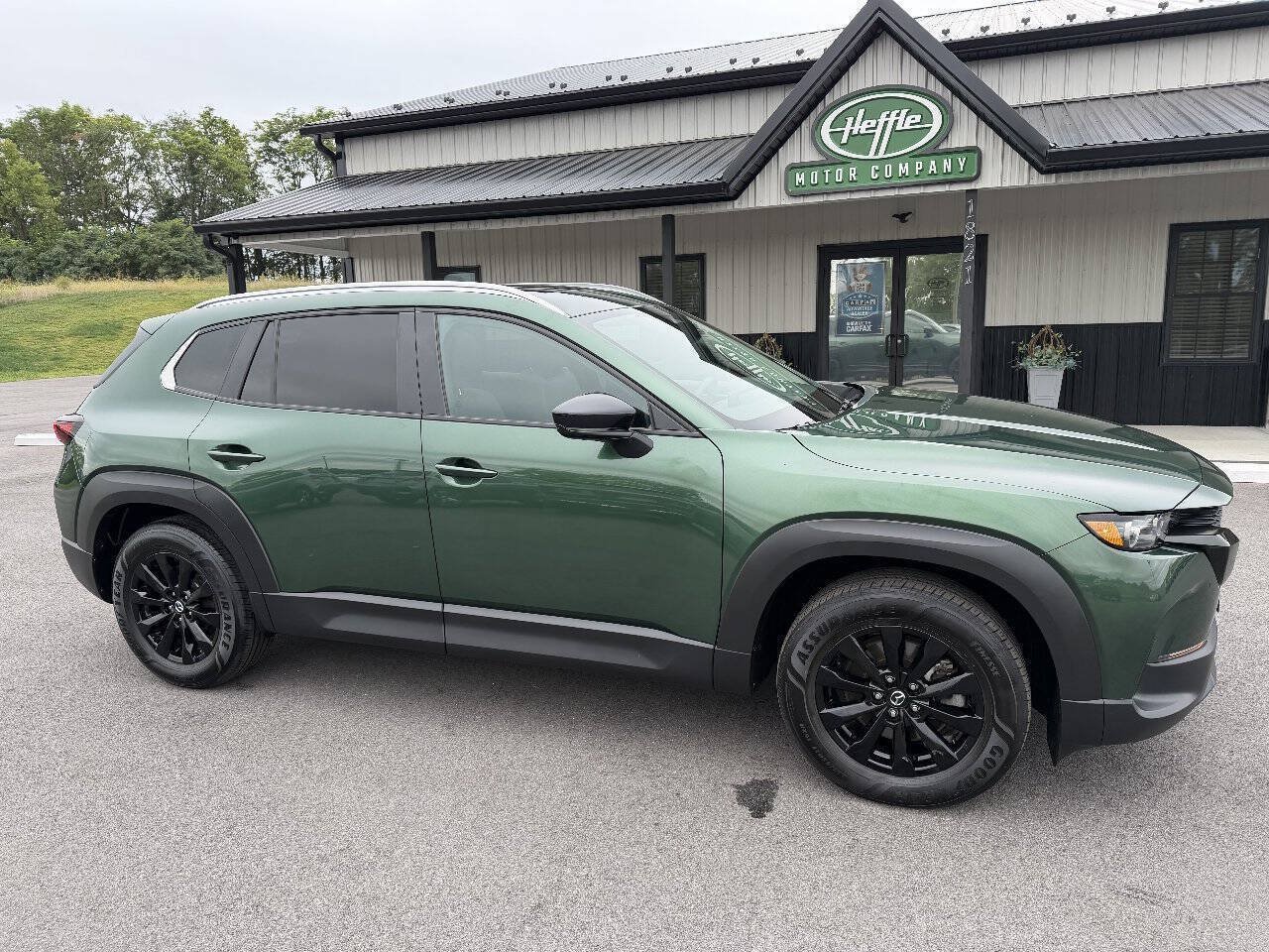 Used 2026 MAZDA CX-50 AWD 2.5 S w/ Preferred Pkg image 2