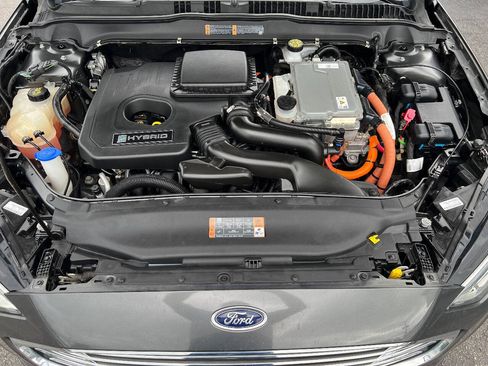 Used 2019 Ford Fusion SEL FWD image 40