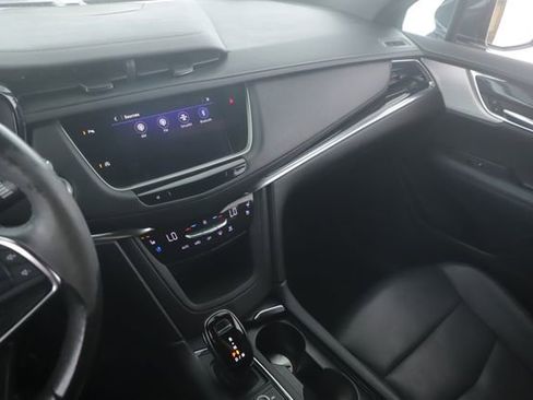 Used 2022 Cadillac XT5 Premium Luxury AWD/4WD image 27