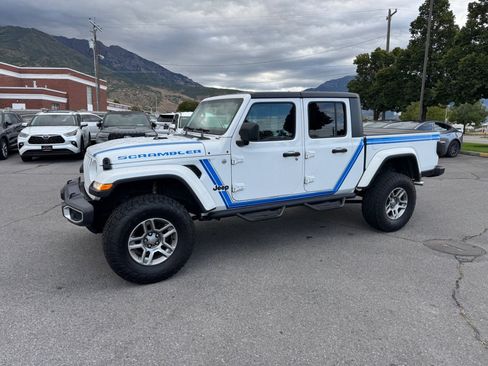 Used 2021 Jeep Gladiator Sport AWD/4WD image 1