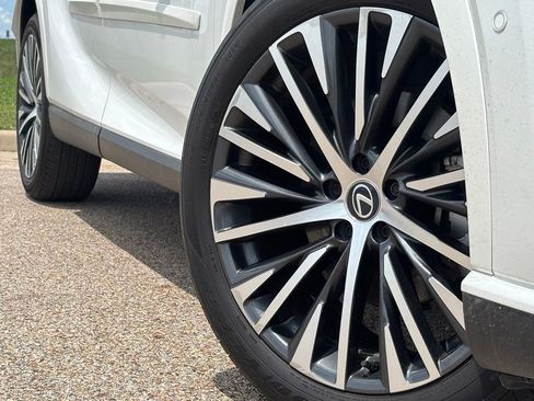 Used 2024 Lexus RX 350 Premium Plus w/ Convenience Package FWD image 2