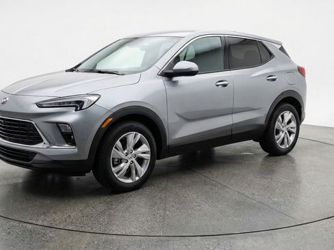 Used 2025 Buick Encore GX Preferred FWD image 3