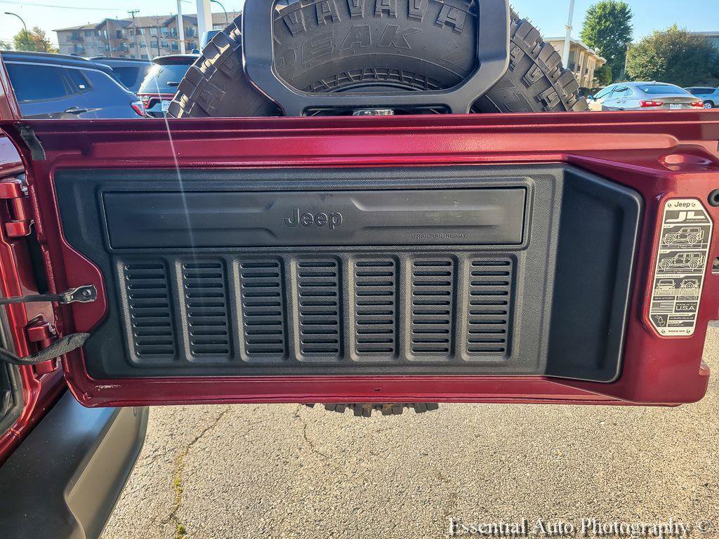 Certified 2021 Jeep Wrangler Unlimited Rubicon AWD/4WD image 26