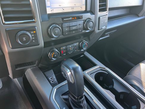 Used 2019 Ford F150 Raptor w/ Equipment Group 801A Mid image 12