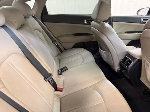 Used 2017 Kia Optima EX w/ Premium Package image 27