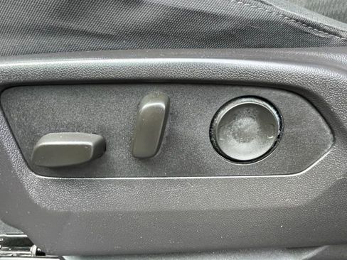 Certified 2025 Chevrolet Silverado 1500 Custom Trail Boss w/ LPO, Dark Essentials Package image 26