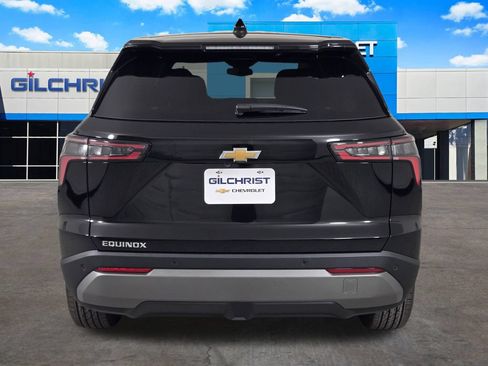 New 2026 Chevrolet Equinox LT w/ Convenience Package II FWD image 7